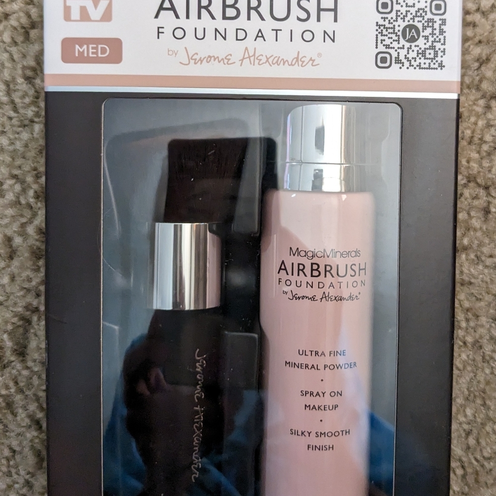 Magic minerals airbrush foundation